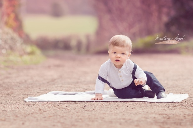 Baby boy outdoor session in Aylesbury, Buckinghamshire